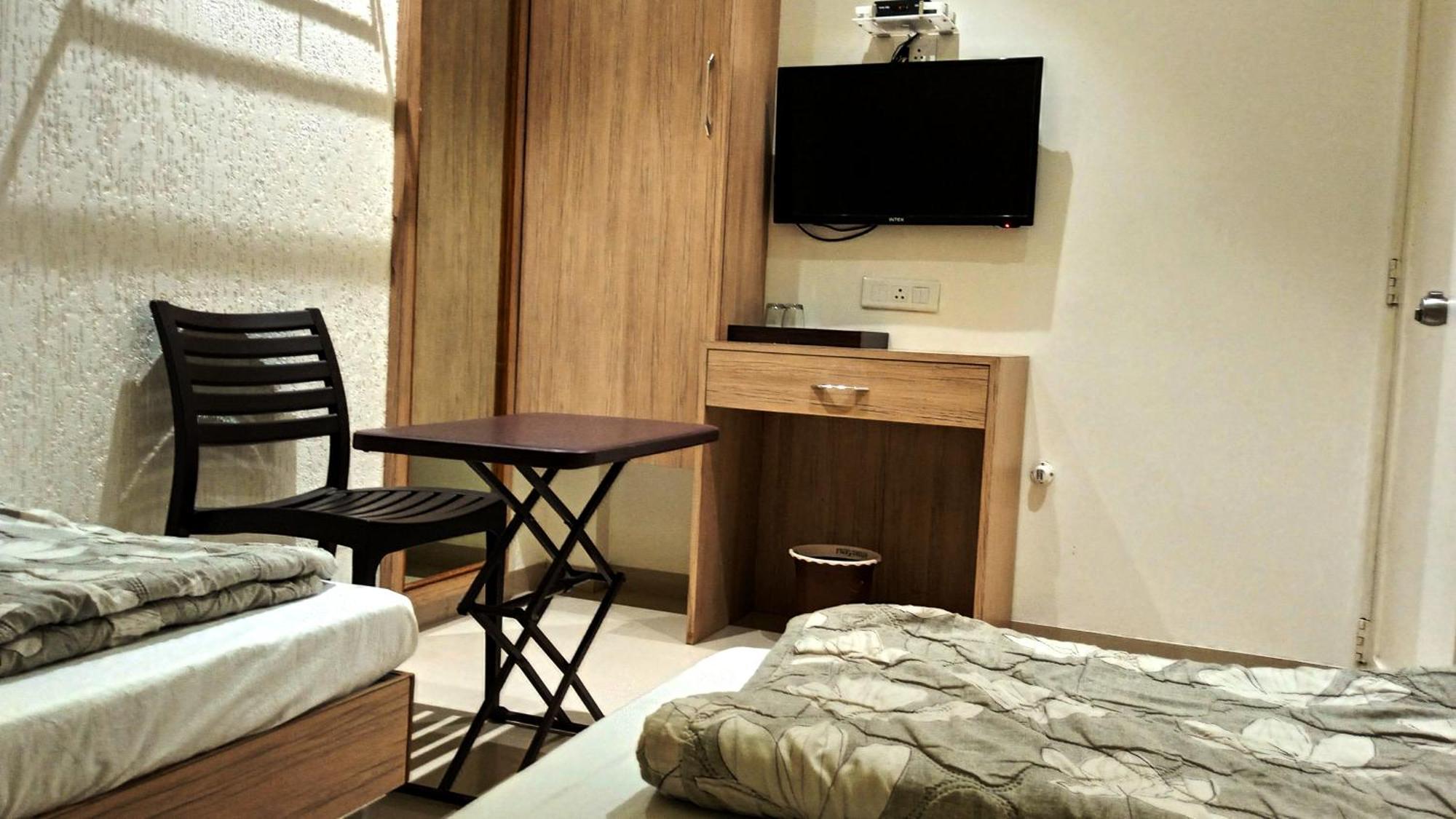 Hotel Ramniwas Jalgaon Extérieur photo