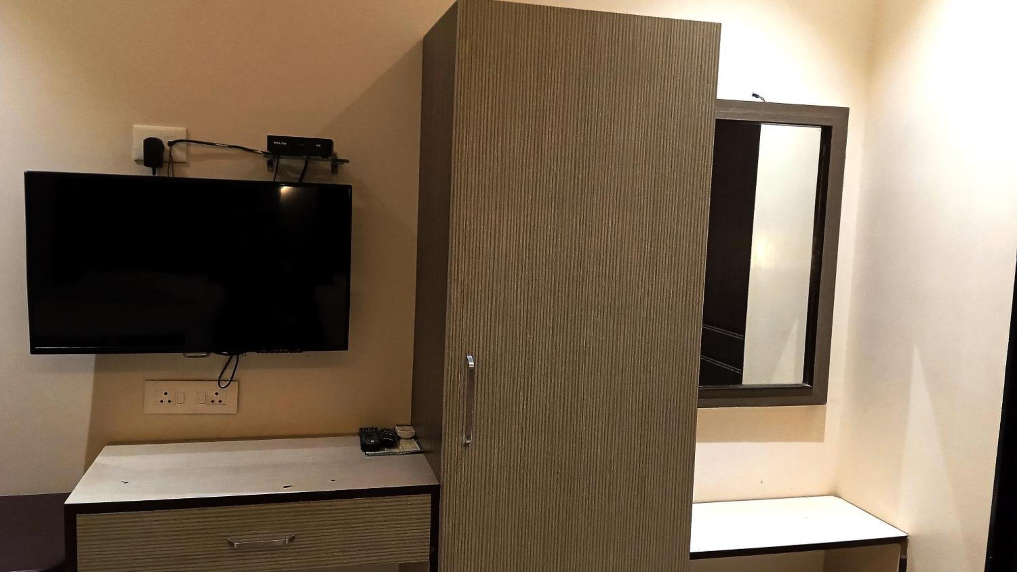 Hotel Ramniwas Jalgaon Extérieur photo