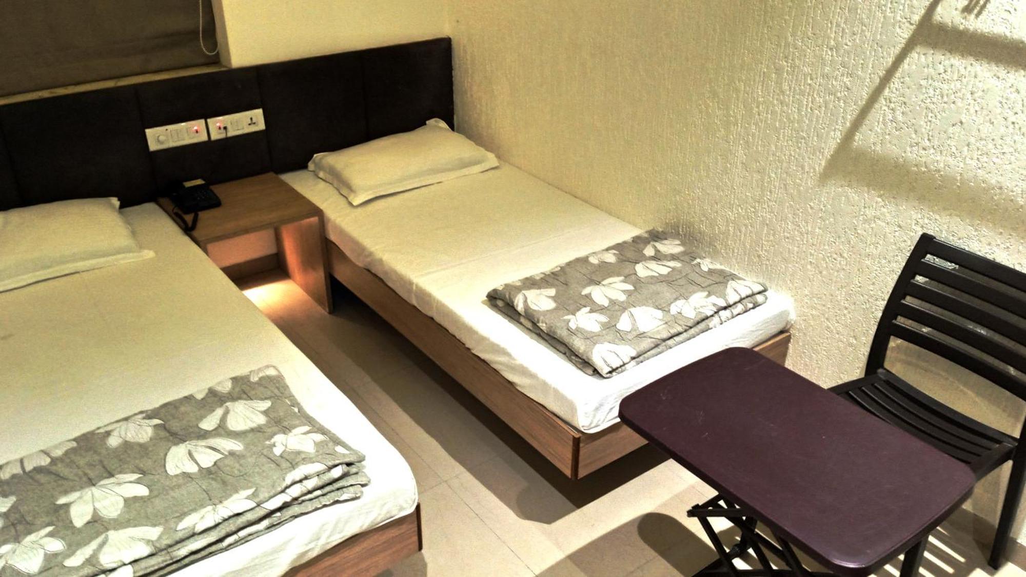 Hotel Ramniwas Jalgaon Extérieur photo